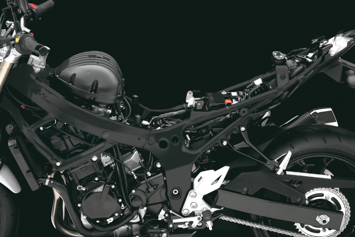 GSR750