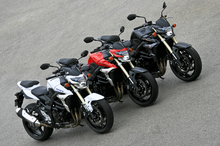 SUZUKI_GSR750_0945_4