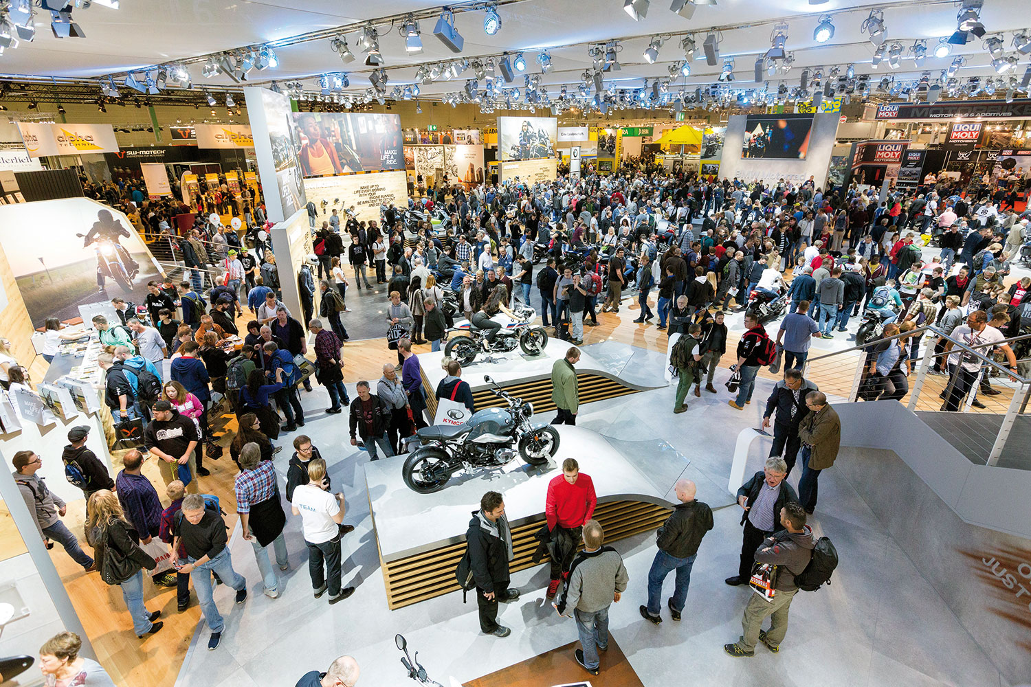 intermot_16_056_034